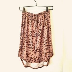 Skirt. Leopard Print Skirt. Leopard Print. Stretchy Skirt. Comfortable Skirt.